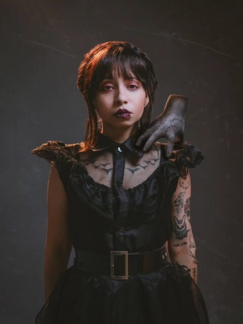 Merlina esta de vuelta!!!
Para celebrar el lanzamiento de la nueva temporada de @wednesdaynetflix 
Les comparto esta sesión temática con la misteriosa @vampire.blair en #cosplay de #Wednesday

@netflix @netflixlat @jennaortega

@sonyalpha
@godoxmexico
@retouch4.me
@photoshop

#merlina #cosplay #sesion #fotos #estudio #fineart #edit #cosplayedit #jennaortega #goth #gothic #dark #darkphotography #makeup #maquillaje